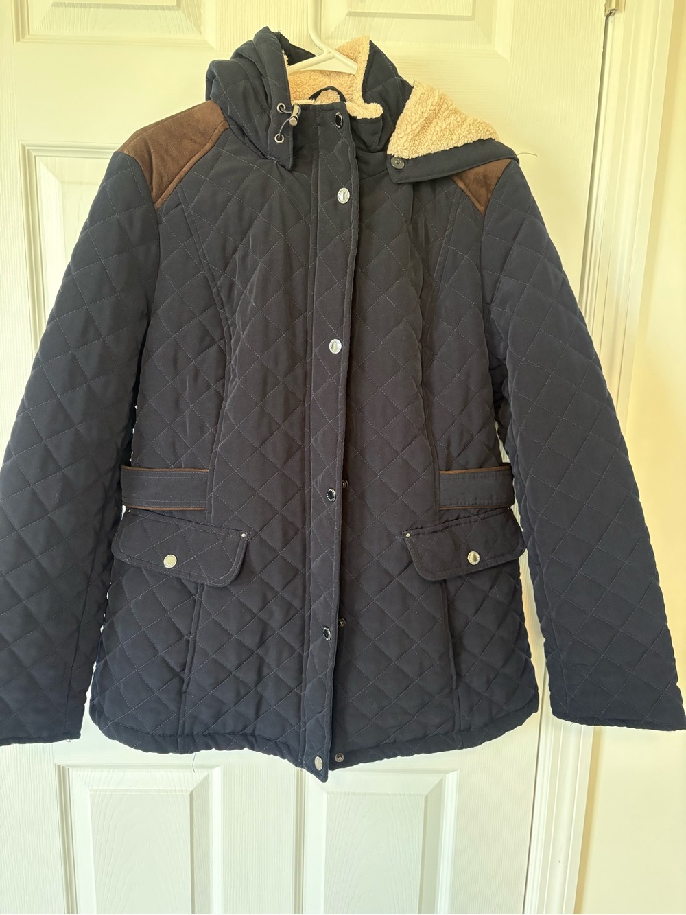 Laundry by Shelli Segal Navy Quilted Coat w/ Sherpa lined detachable hood LG